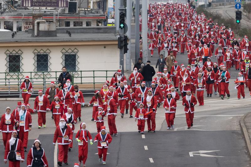 HUNGRIA-BUDAPEST-CARRERA DE SANTA